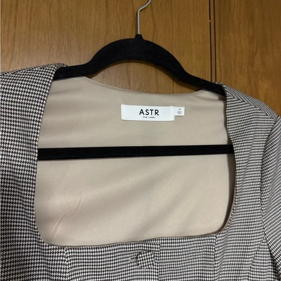 ASTR the Label Houndstooth Short Sleeve Button-Up Minidress - Picture 6 of 7